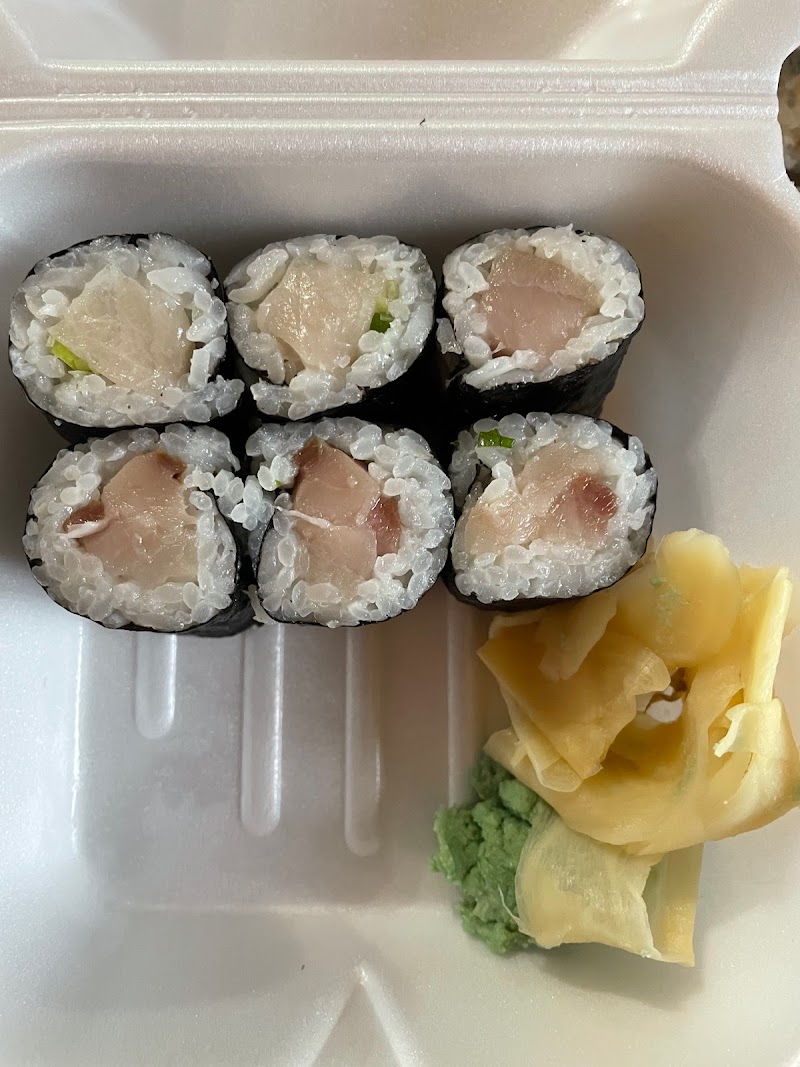 Sushi & Thai image 5