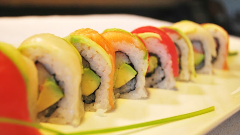 Sushi & Thai image 2
