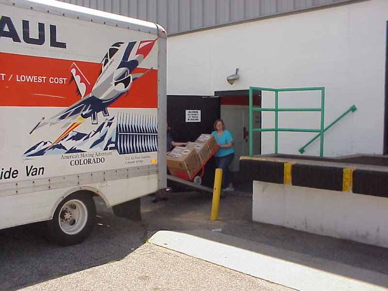 U-Haul Moving & Storage at Burlingame image 5